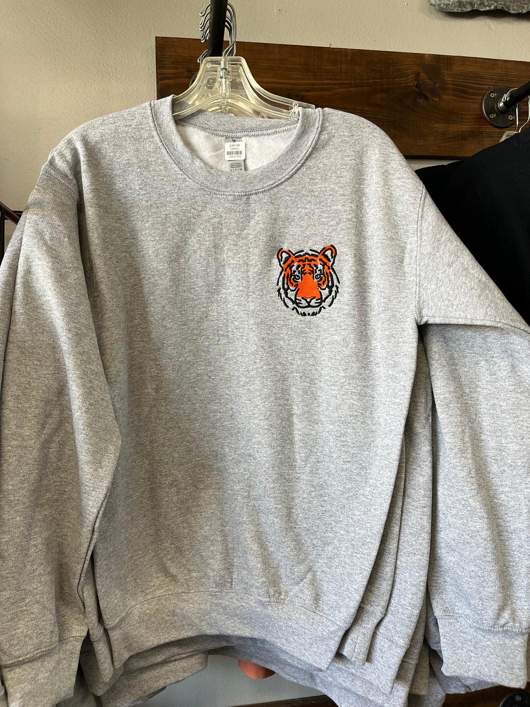 Tiger Face Embroidered Sweatshirt