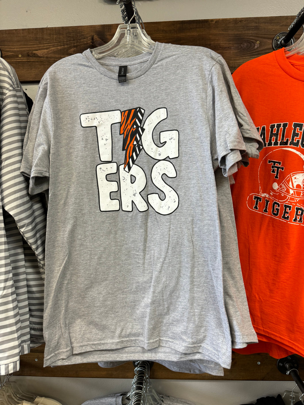 TIGERS LIGHTNING BOLT SHORT SLEEVE