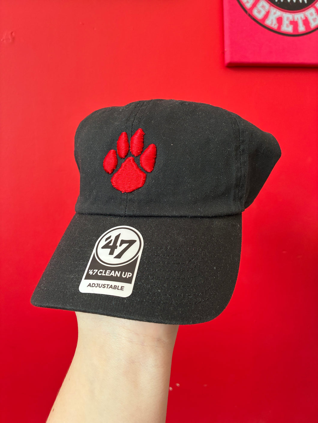 Puff paw embroidered hat